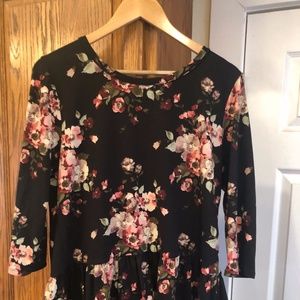 Les Amis 3/4 Sleeve Floral Peplum Top